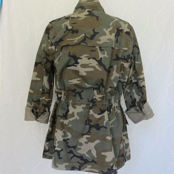 Camouflage Green Jacket Love Tree...........225 - Picture 3 of 10